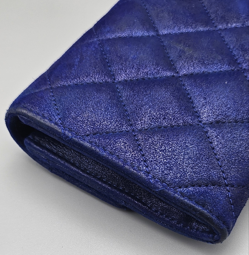 Chanel Quilted Iridescent Blue Wallet on Chain (WOC) Ruthenium HW - Picture 11 of 17